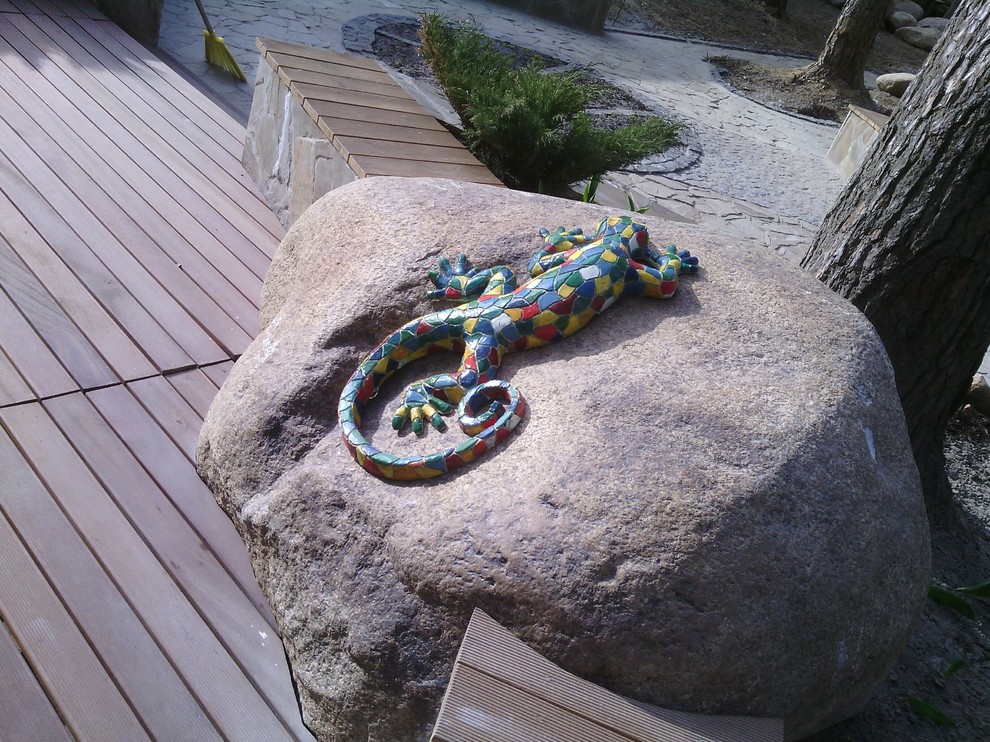 Реализация ландшафтного проекта в сосновом лесу