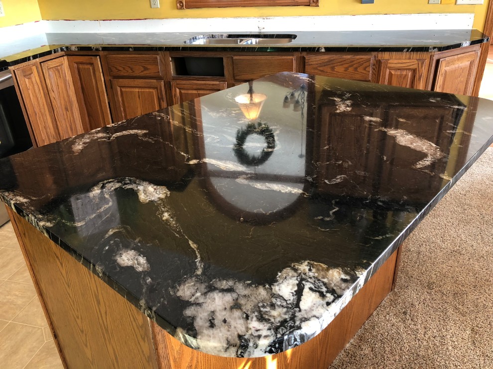 Gomez Granite Countertops