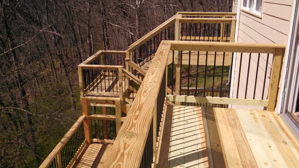 Example of a large backyard deck design