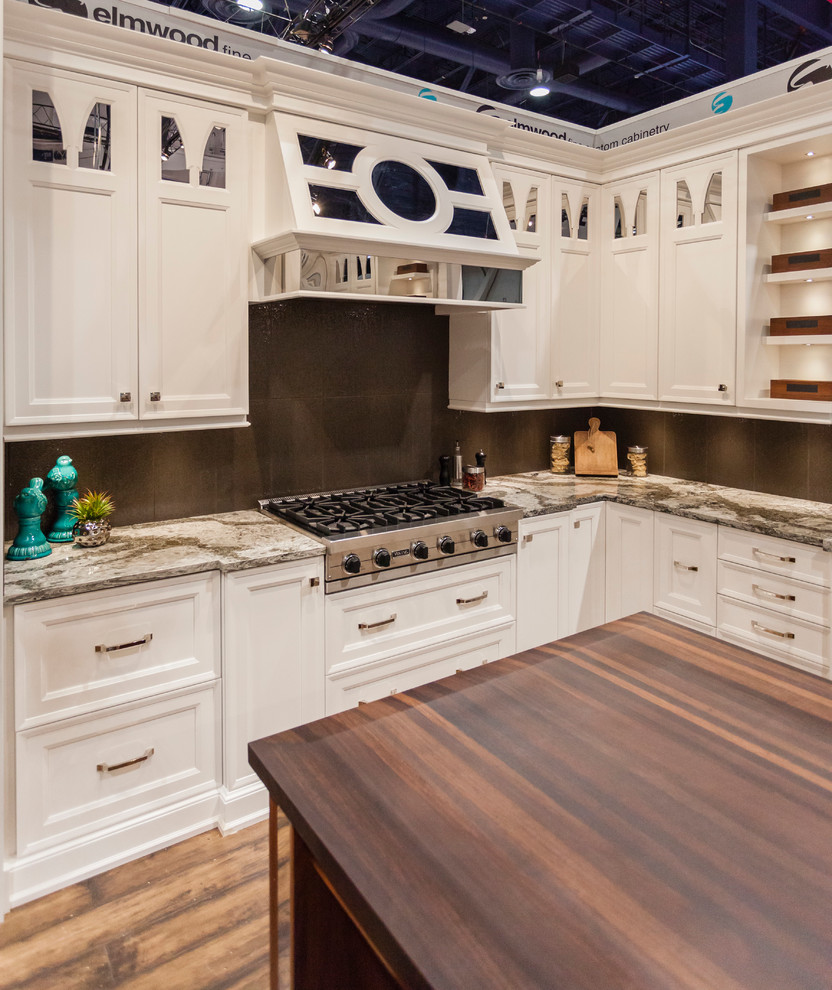 Inspiration for a transitional kitchen remodel in Toronto