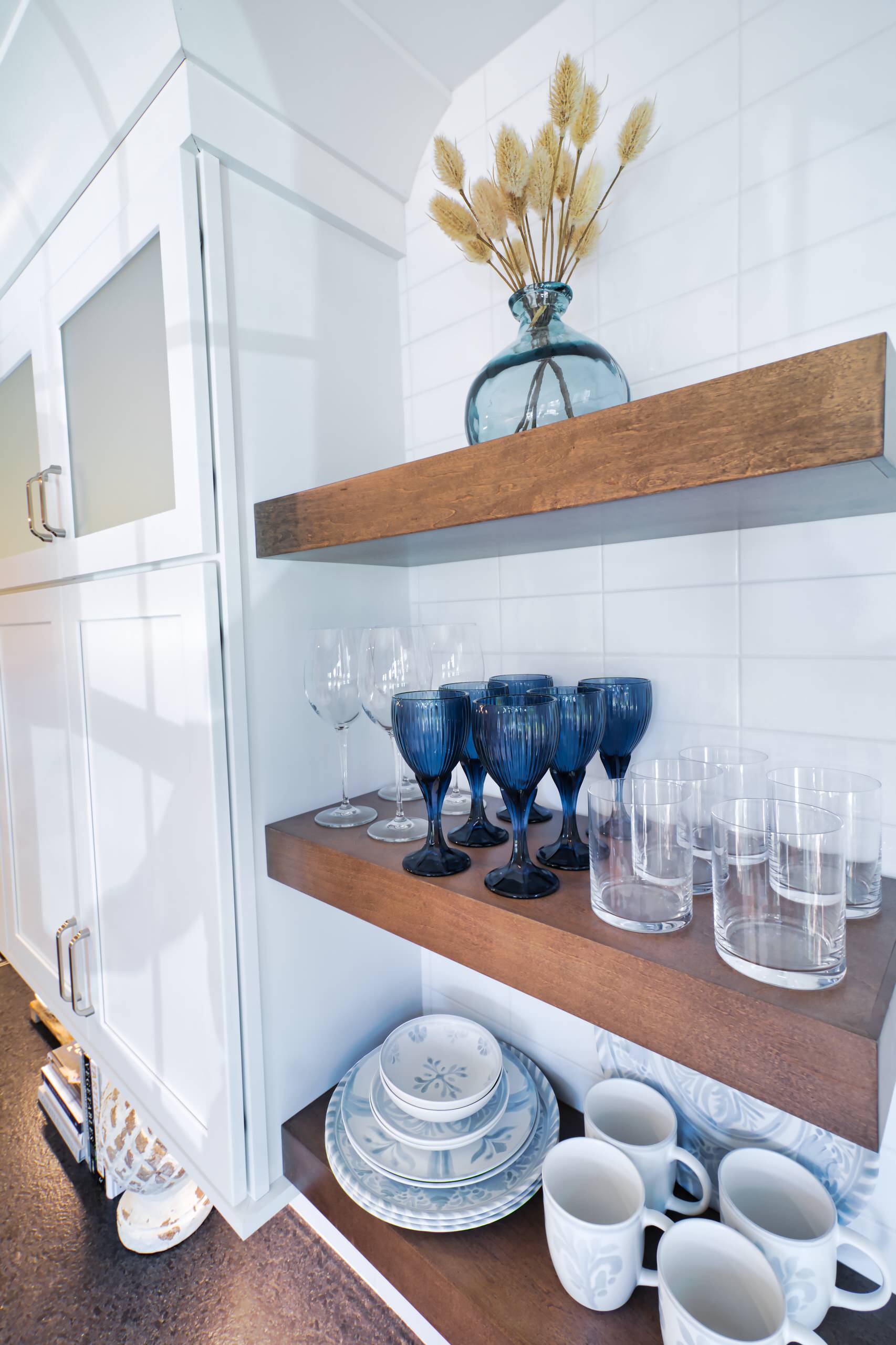 Brentwood Kitchen, Powder & Mudroom Reno