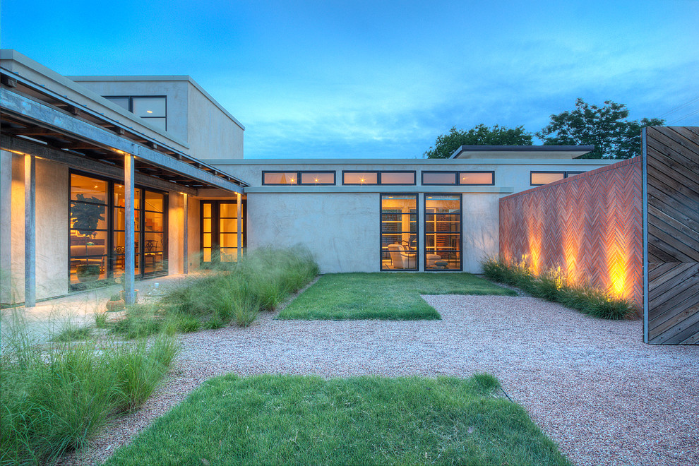 This is an example of a modern stucco exterior in Dallas.