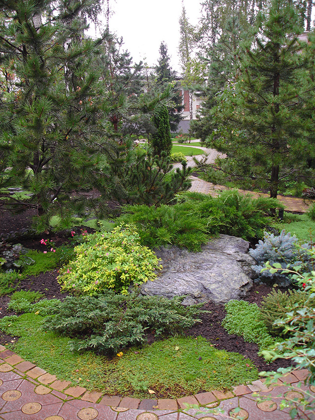 Горки 2, частная территория