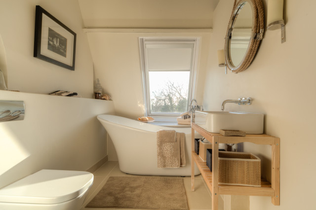 The Old Forge powder-room