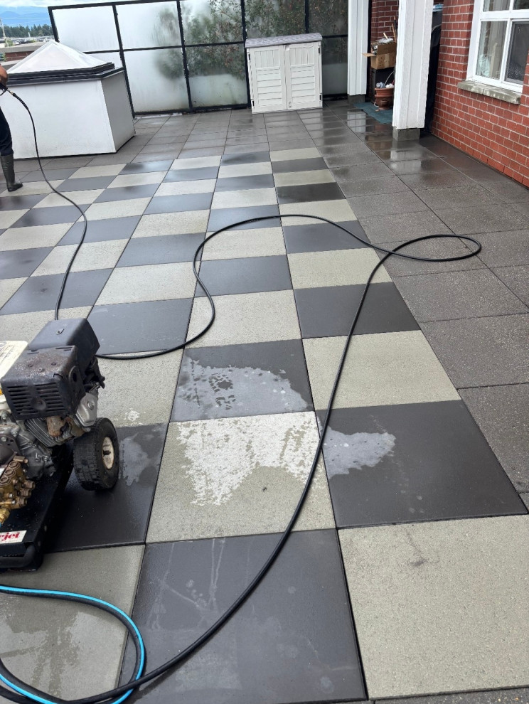 4340-2180 Kelly Ave Coquitlam planter removal and pressure washing