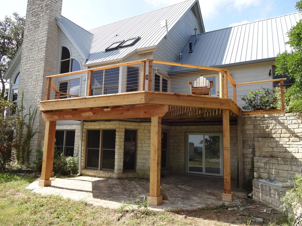 Deck - modern deck idea in Austin