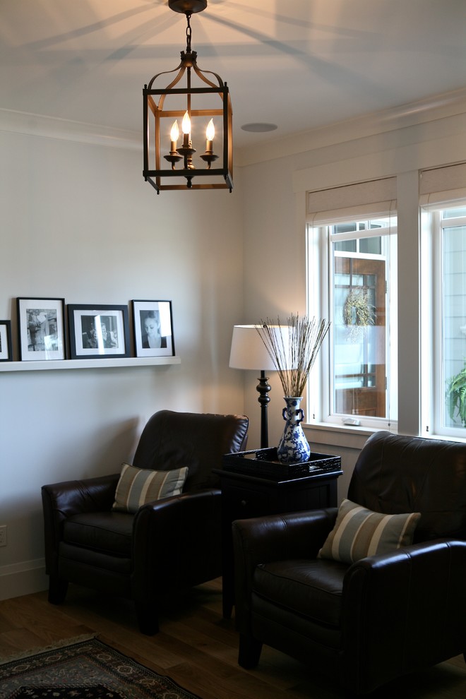 This is an example of a traditional family room in Vancouver.