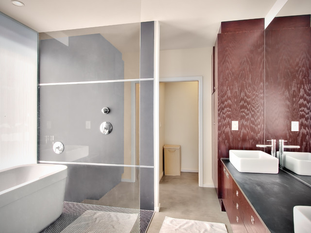 PC - 1 modern-bathroom