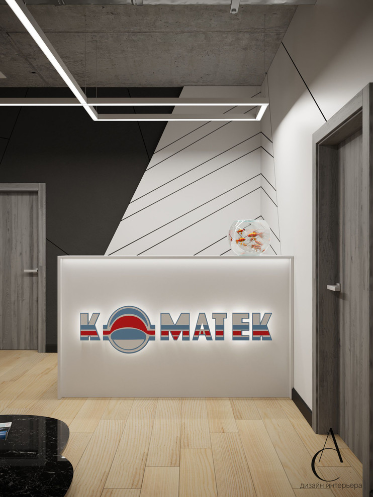 ОФИС ГУБЕРНСКОГО ЯХТ-КЛУБА "КОМАТЕК"