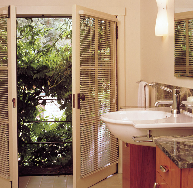 Bathroom traditional-bathroom