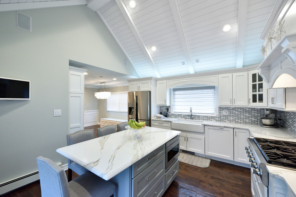 Photo of a transitional kitchen in New York.