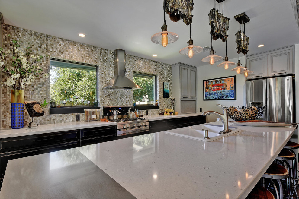Example of a transitional kitchen design in Austin