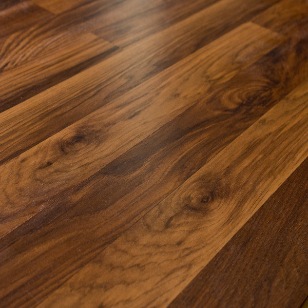 Quick-Step NatureTEK QS700 Heartland Oak 7 mm. Laminate, 19.63 Sq. ft.