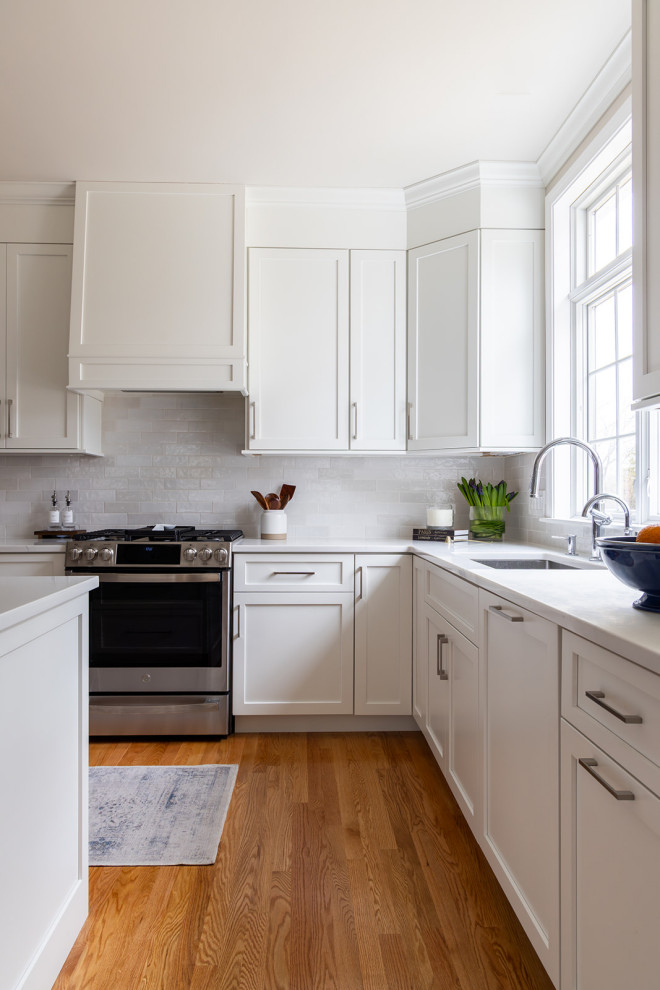 Transitional kitchen photo in Boston