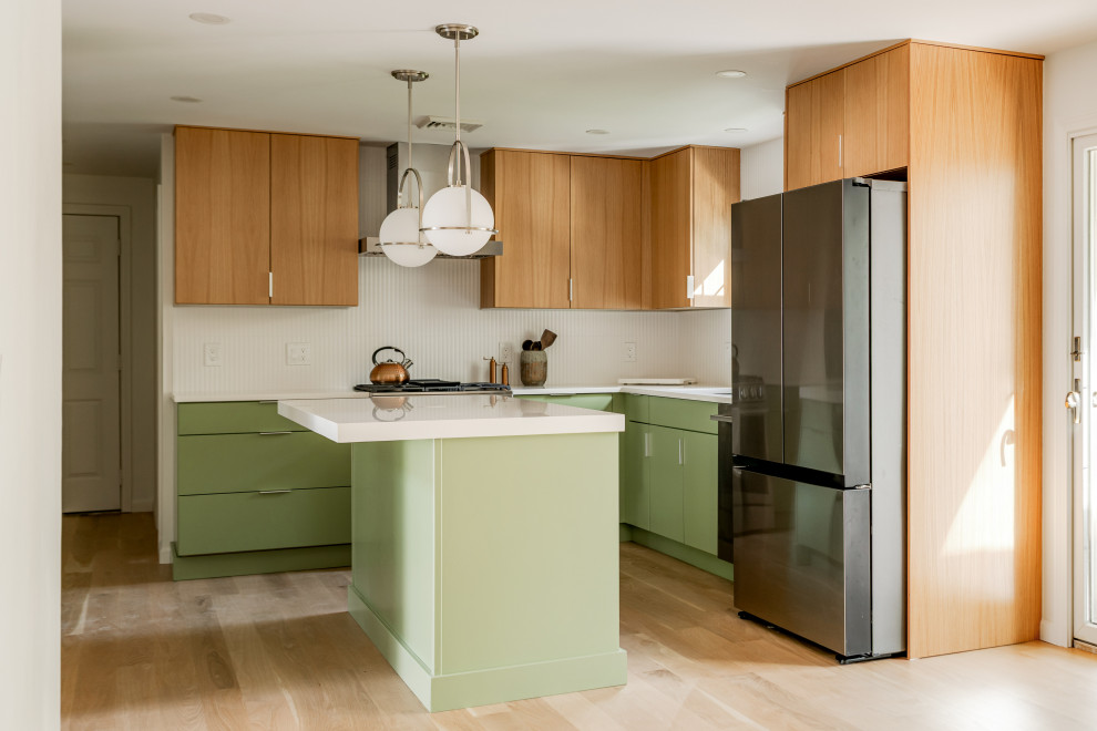 Two-Tone Cabinetry & Statement Design
