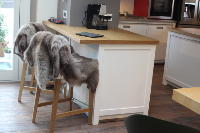 Noi due come un romanzo: la casa dei viaggi contemporary-kitchen