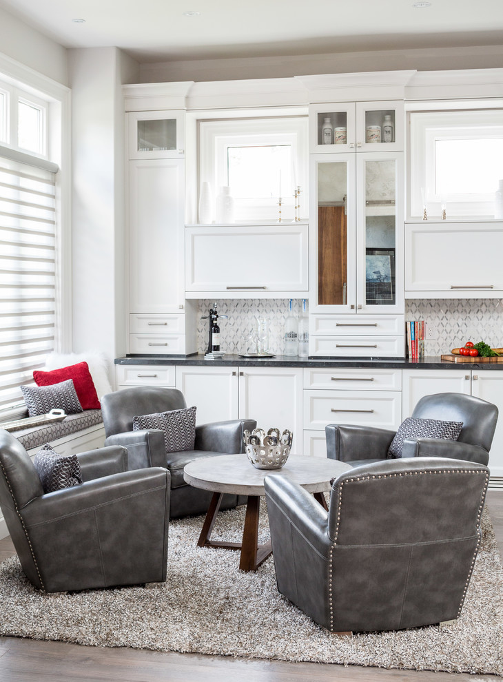 Transitional home design photo in Toronto