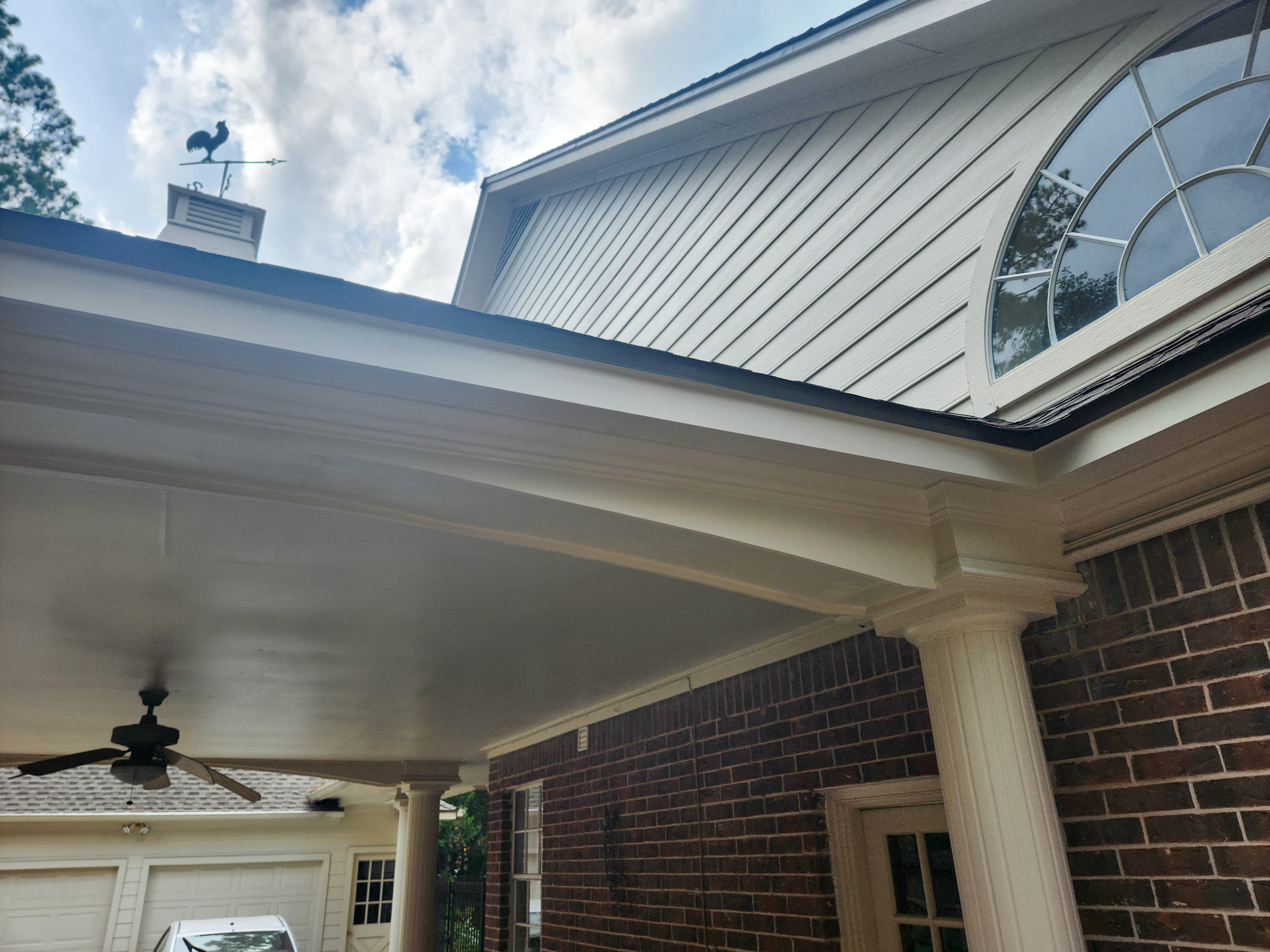 A customer accidentally backed their U-Haul into their arched portico, but we had it fully repaired and looking as good as new within just 48 hours!