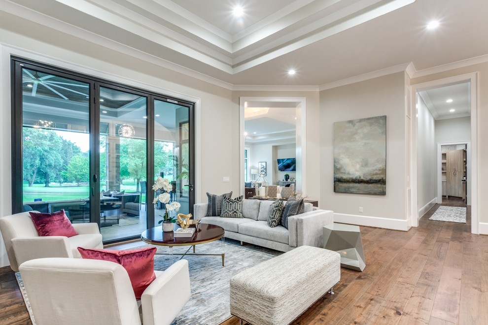 Home design - transitional home design idea