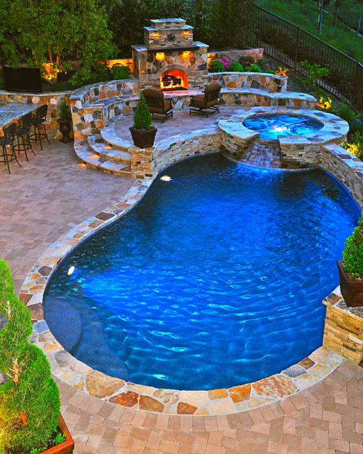 Rue Group,Inc. mediterraneo-piscina