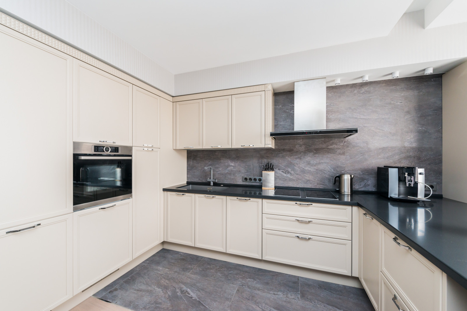 Палитра серого. Квартира 80 кв.м.