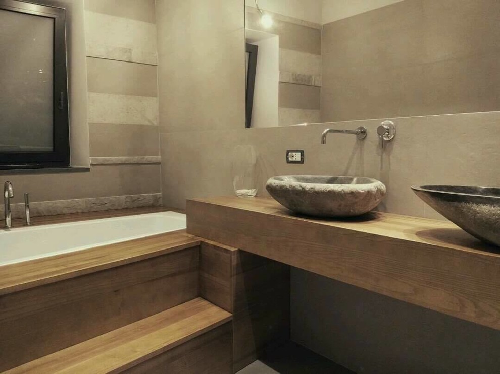 Design ideas for a country bathroom in Rome.