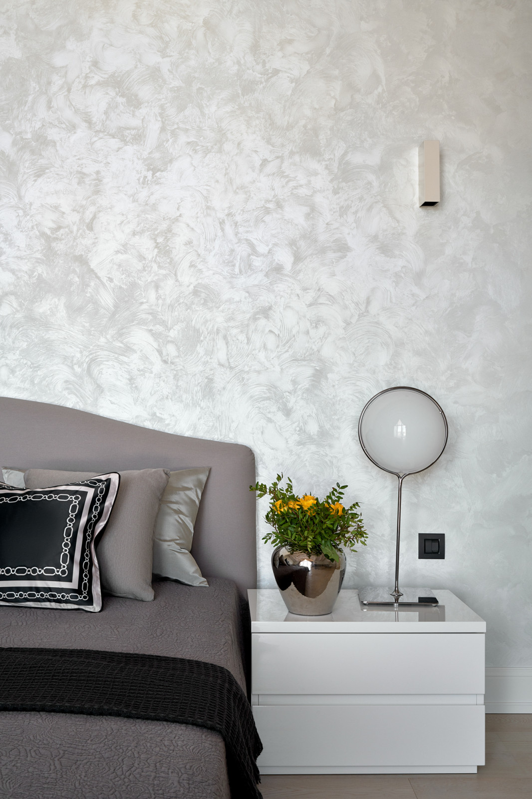 Большой загородный дом