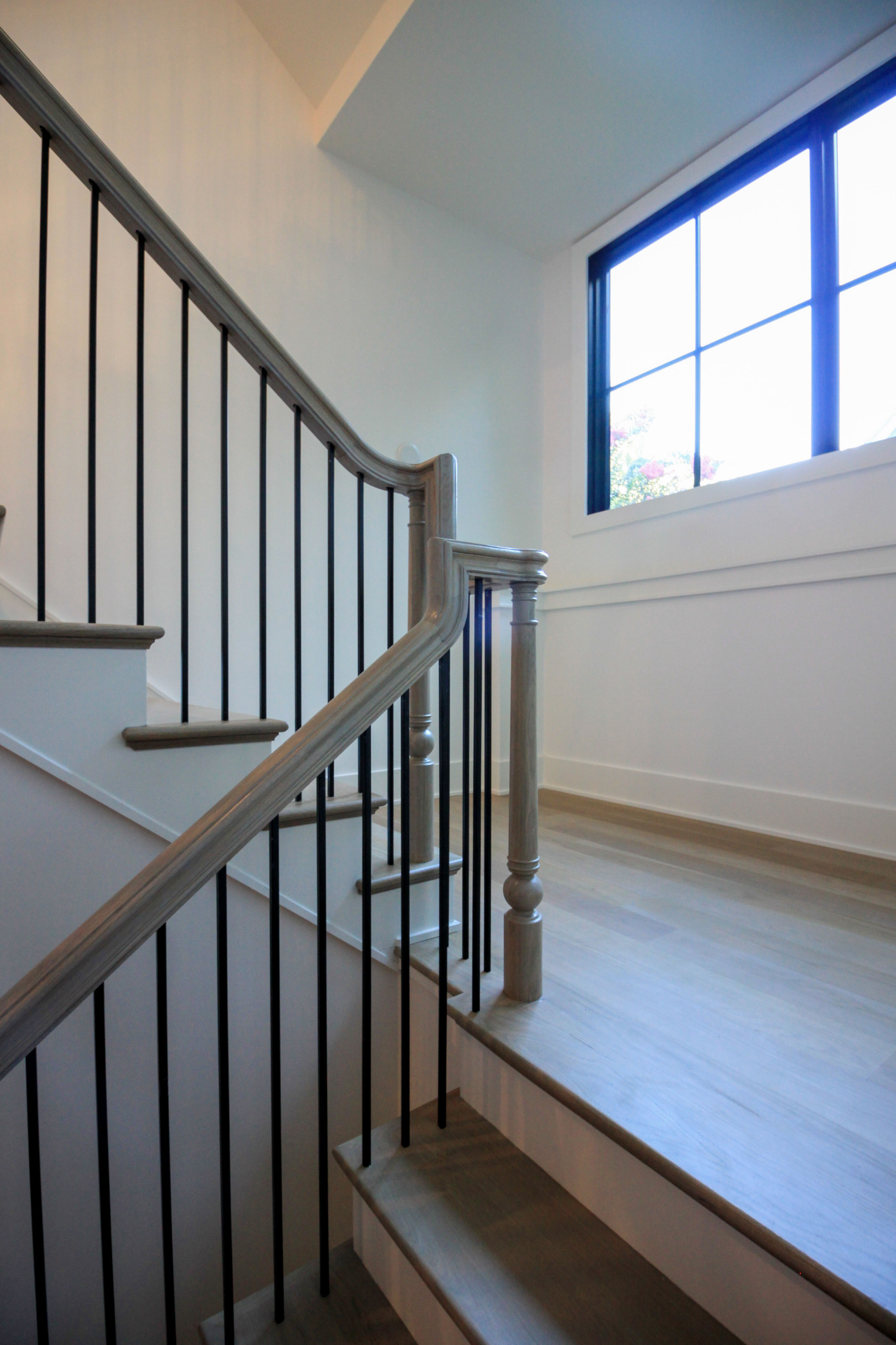 93_Captivating Light Wood Railing System with Black Spindles, Arlington VA 22207