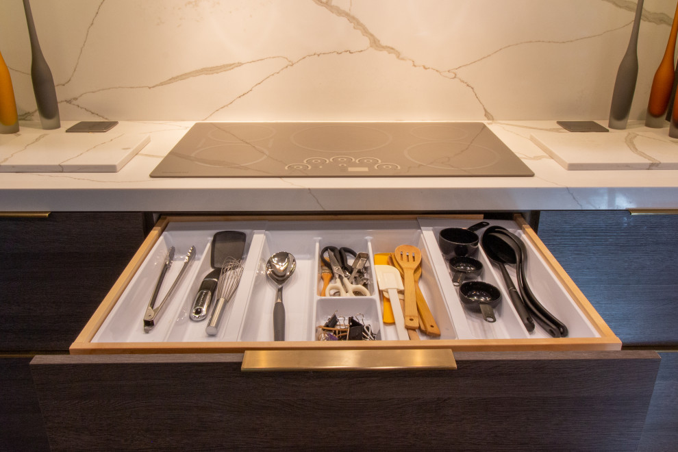 Contemporary Treehouse Kitchen