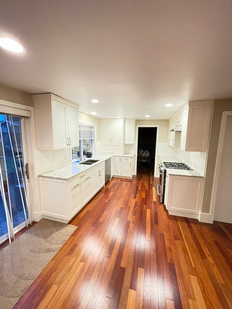 Inspiration for a contemporary kitchen remodel in Seattle