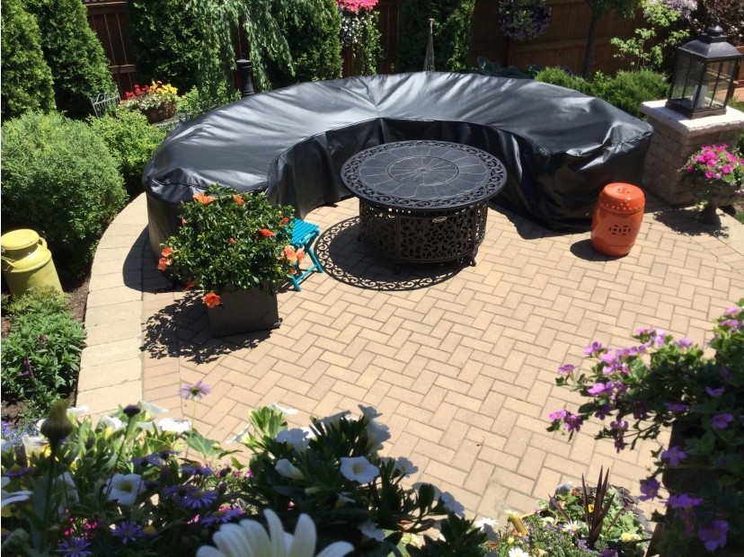 Patio - modern patio idea in Toronto