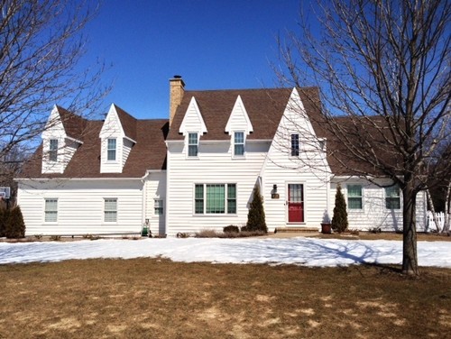 looking for advice on siding color stone ideas