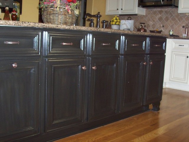 cabinet refinish/black cabinets/faux finish/wood finishes