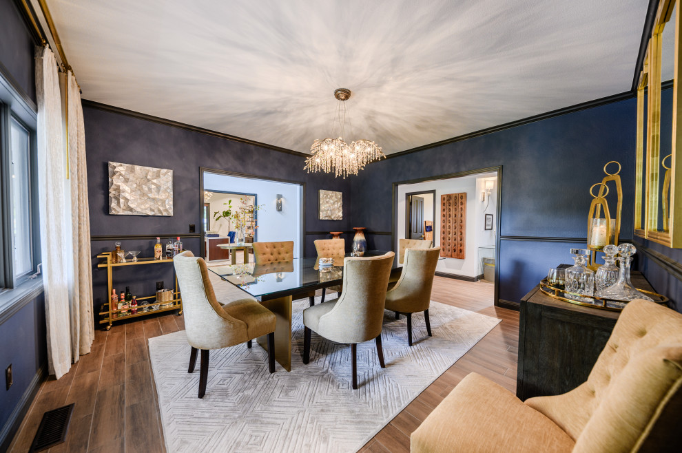 Dining room - transitional dining room idea
