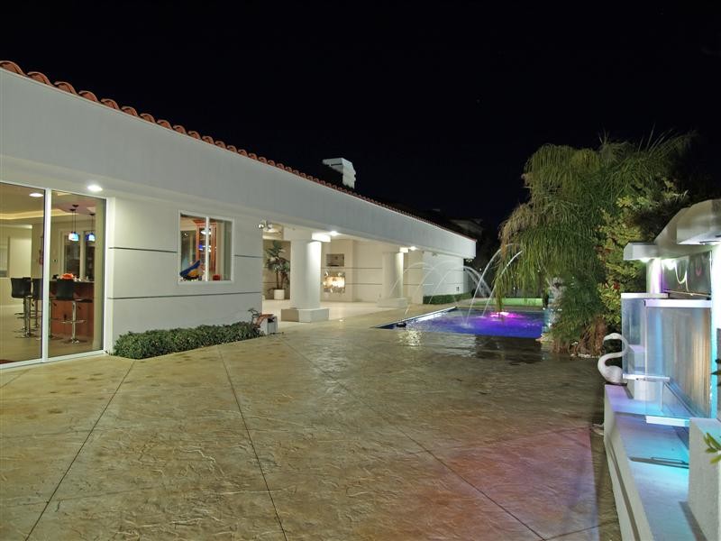 Dean Residence