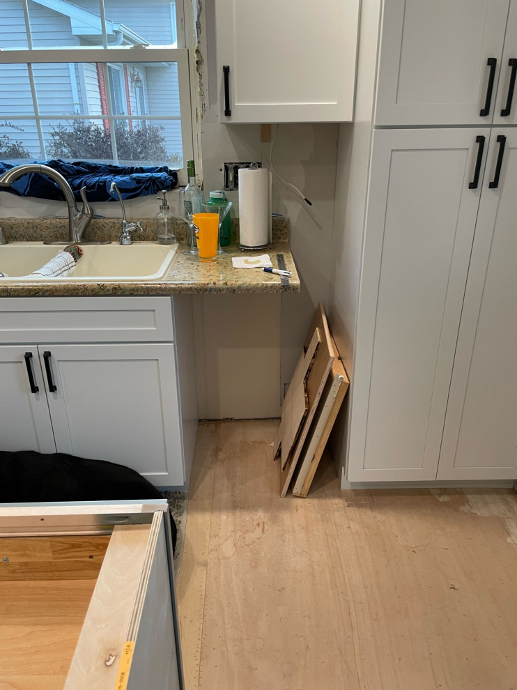 Countertop support over dishwasher