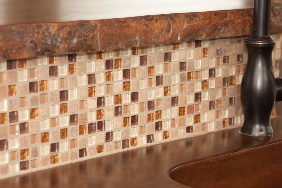 Home design - rustic home design idea in Houston