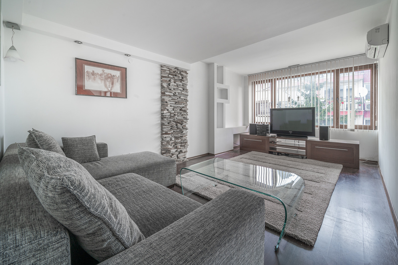 Варна, Хан Пресиян 16