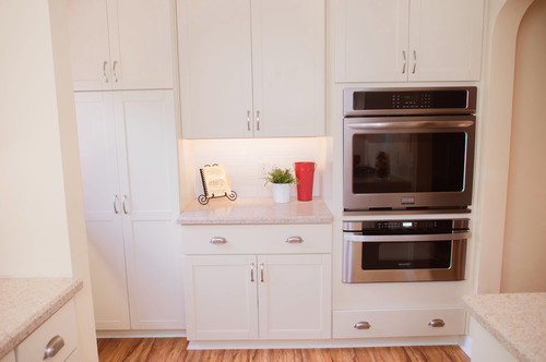 Home design - transitional home design idea in Phoenix
