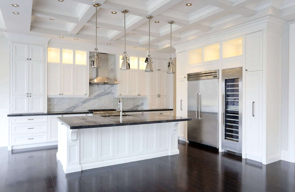 Example of a transitional kitchen design in Toronto