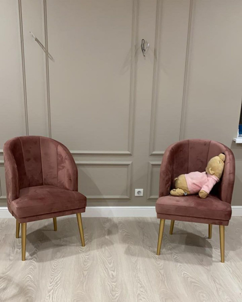 Пуфы и кресла