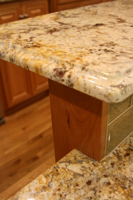 Custom Kitchen C traditional-kitchen