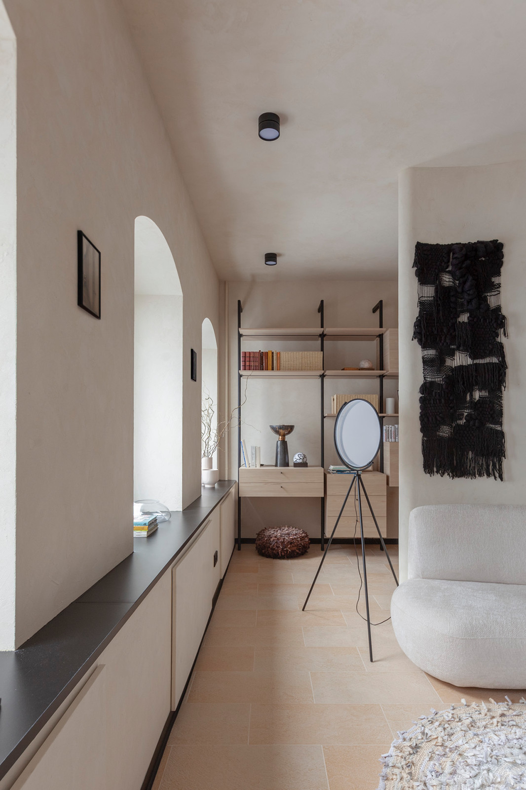 Добрая квартира - интерьер 49м² в доме XIX века