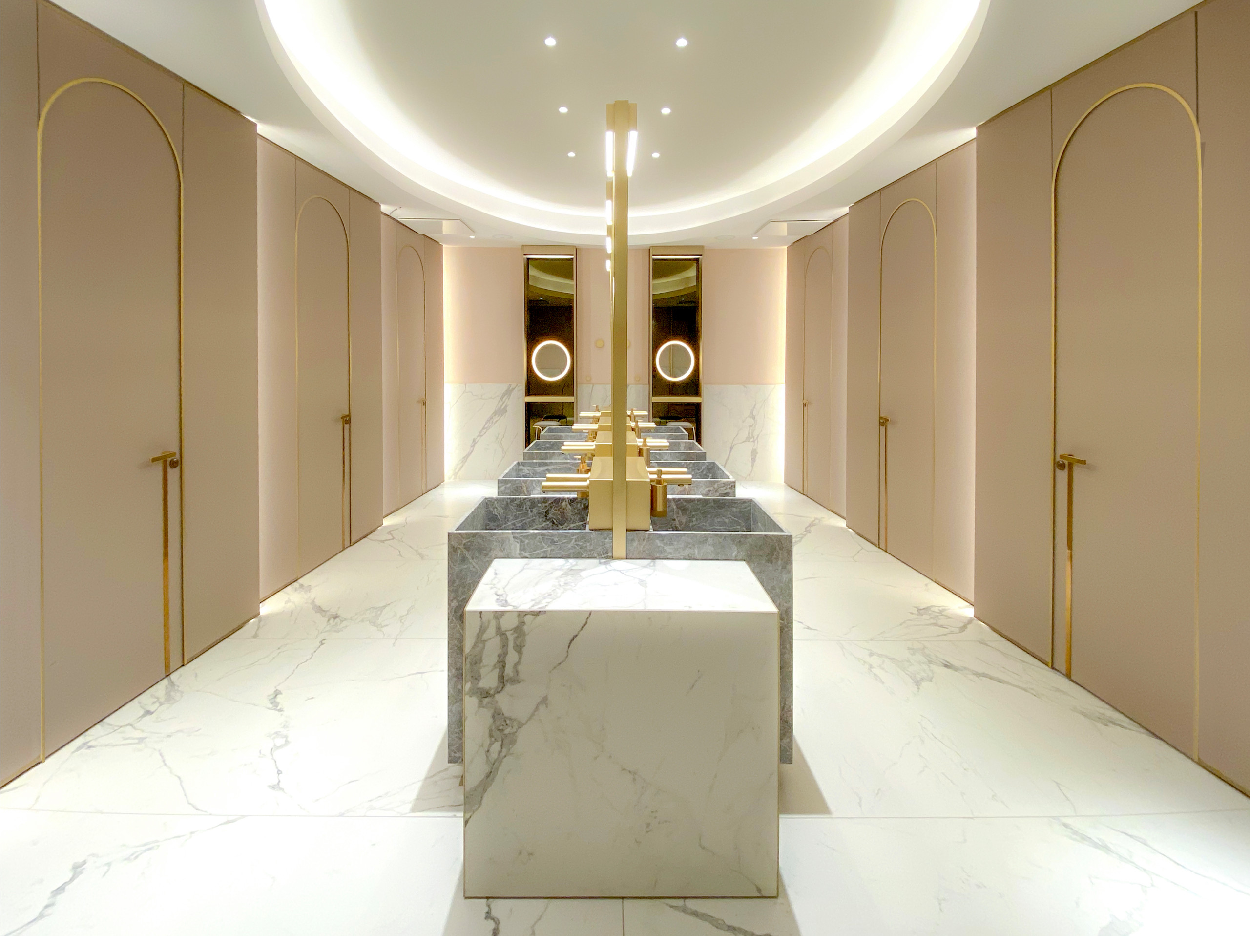 OUTLET FIDENZA VILLAGE - NEW TOILETS