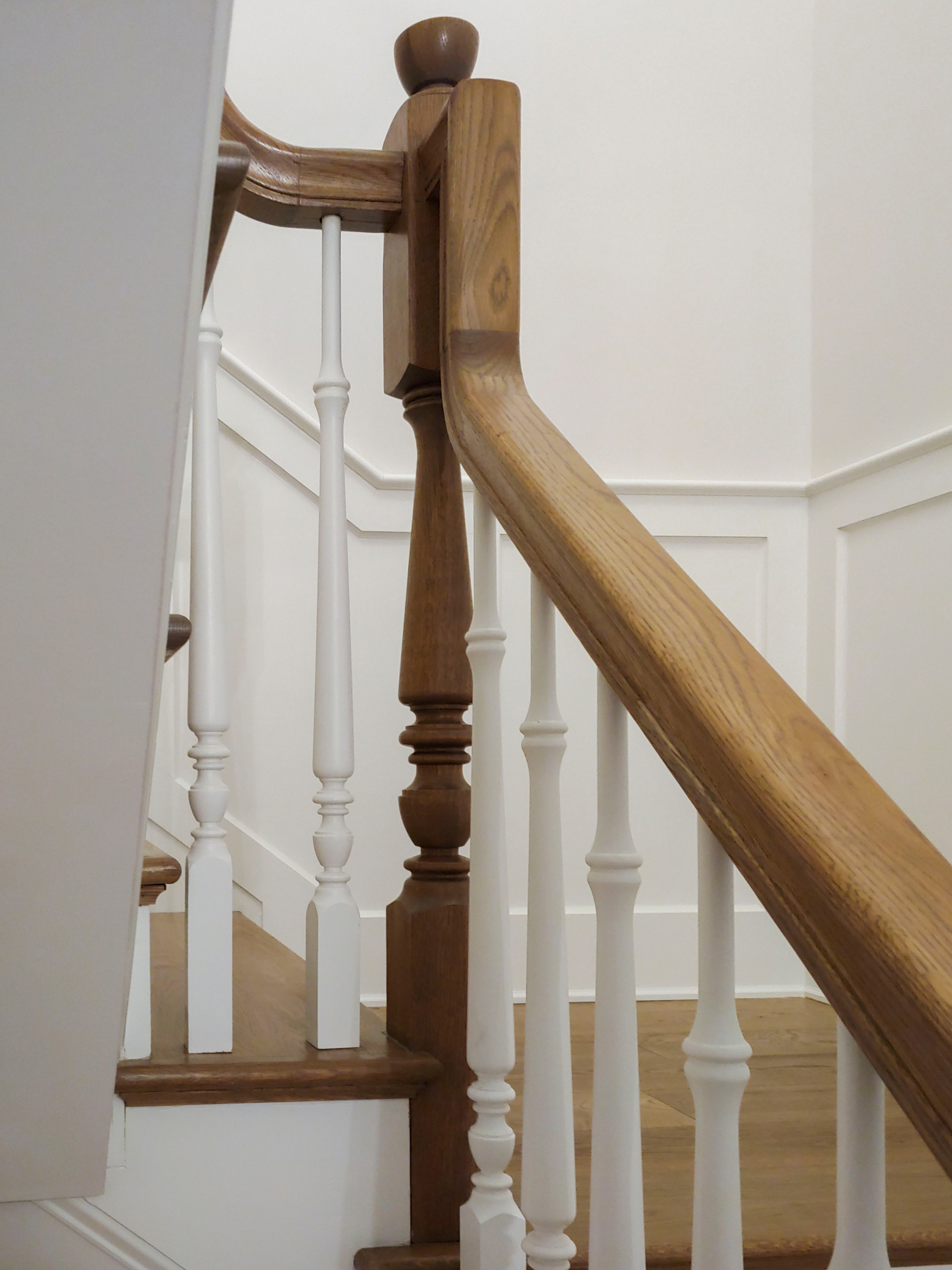 103_Classic Staircase with Stunning Handcrafted Oak Railing System, Aldie VA 201