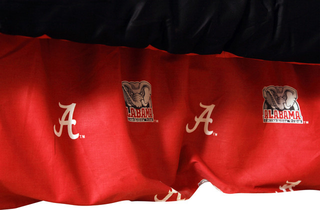 Alabama Crimson Tide Printed Dust Ruffle Twin Contemporary