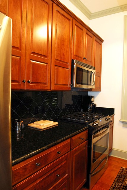 Rayfield Project traditional-kitchen