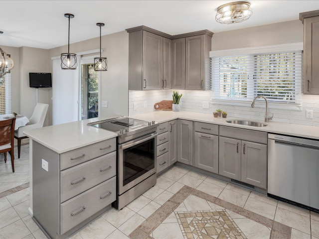 Transitional Kitchen Design Southern Pines, NC nyklassisk-koekken