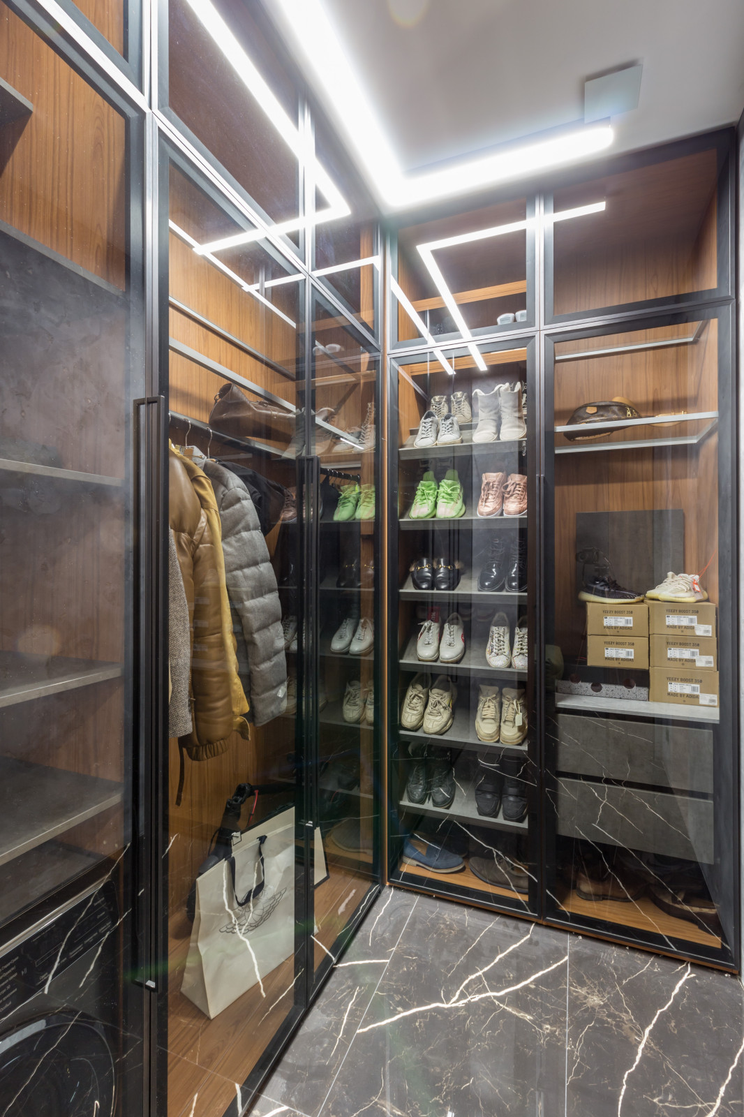 Мебель на всю квартиру для молодого человека