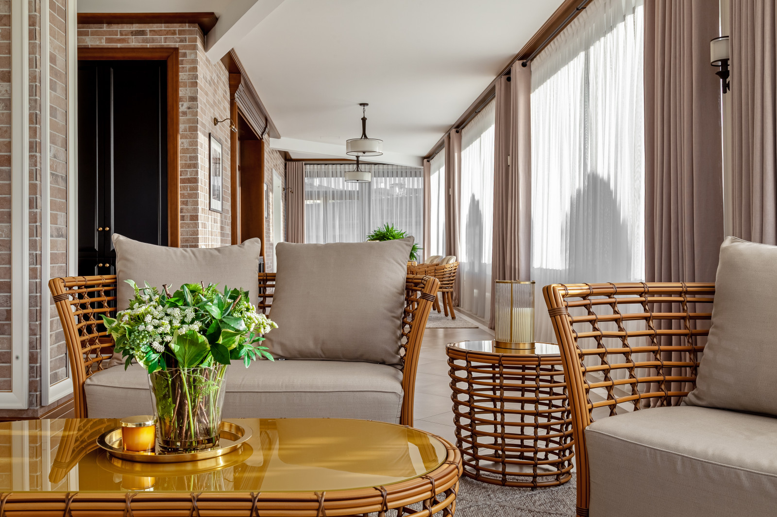 Строительство дома и отделочные работы. Дом на Новой Риге. 700 кв.м.